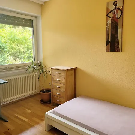 Großes Haus Mit Garten, Schnelles W-lan, Ruhige Lage * Rastede