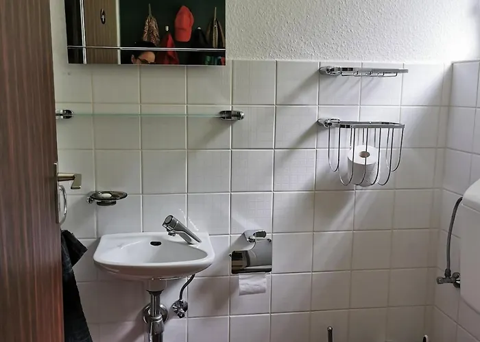 Grosses Haus Mit Garten, Schnelles W-lan, Ruhige Lage * Rastede